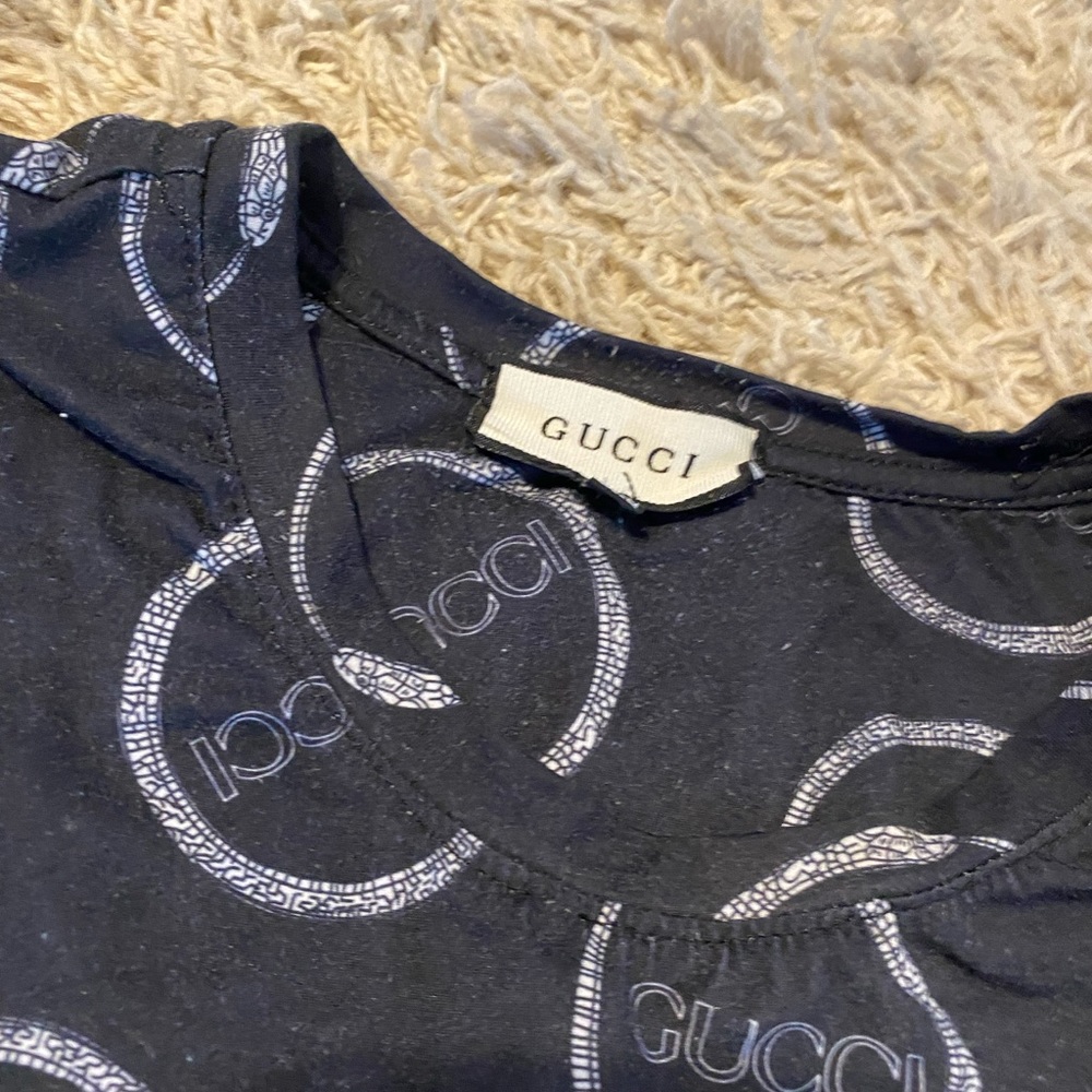 GUCCI T-shirt size small